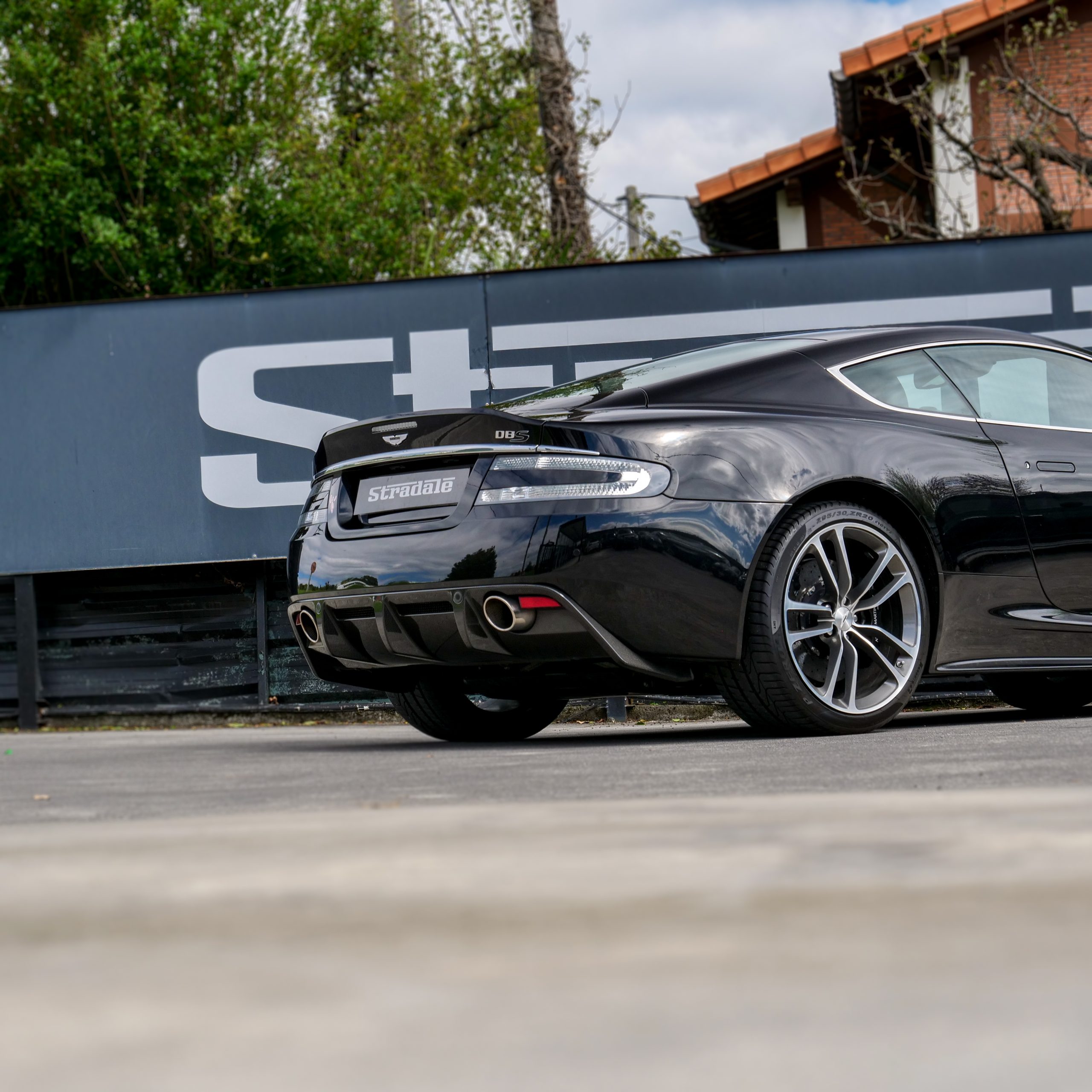 Aston Martin DBS - imagen 21