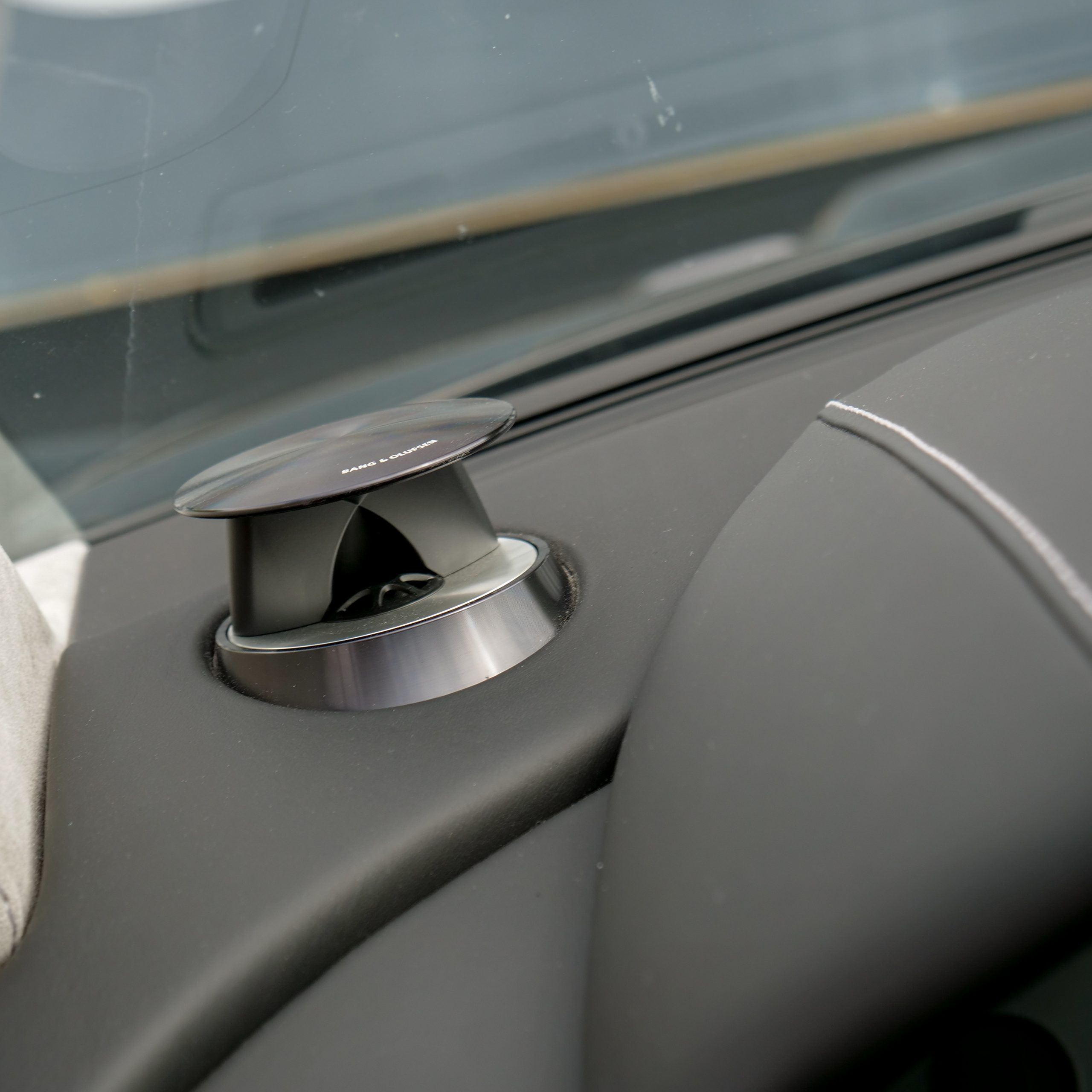 Aston Martin DBS - imagen 41