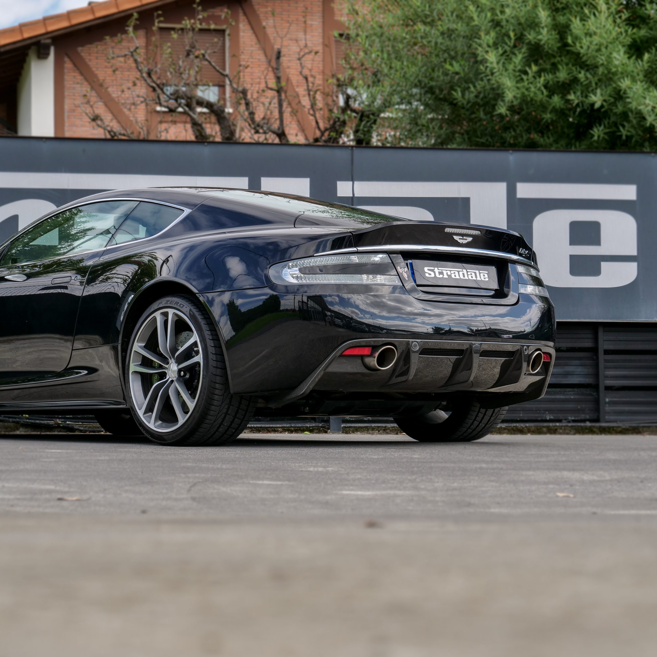 Aston Martin DBS - imagen 48