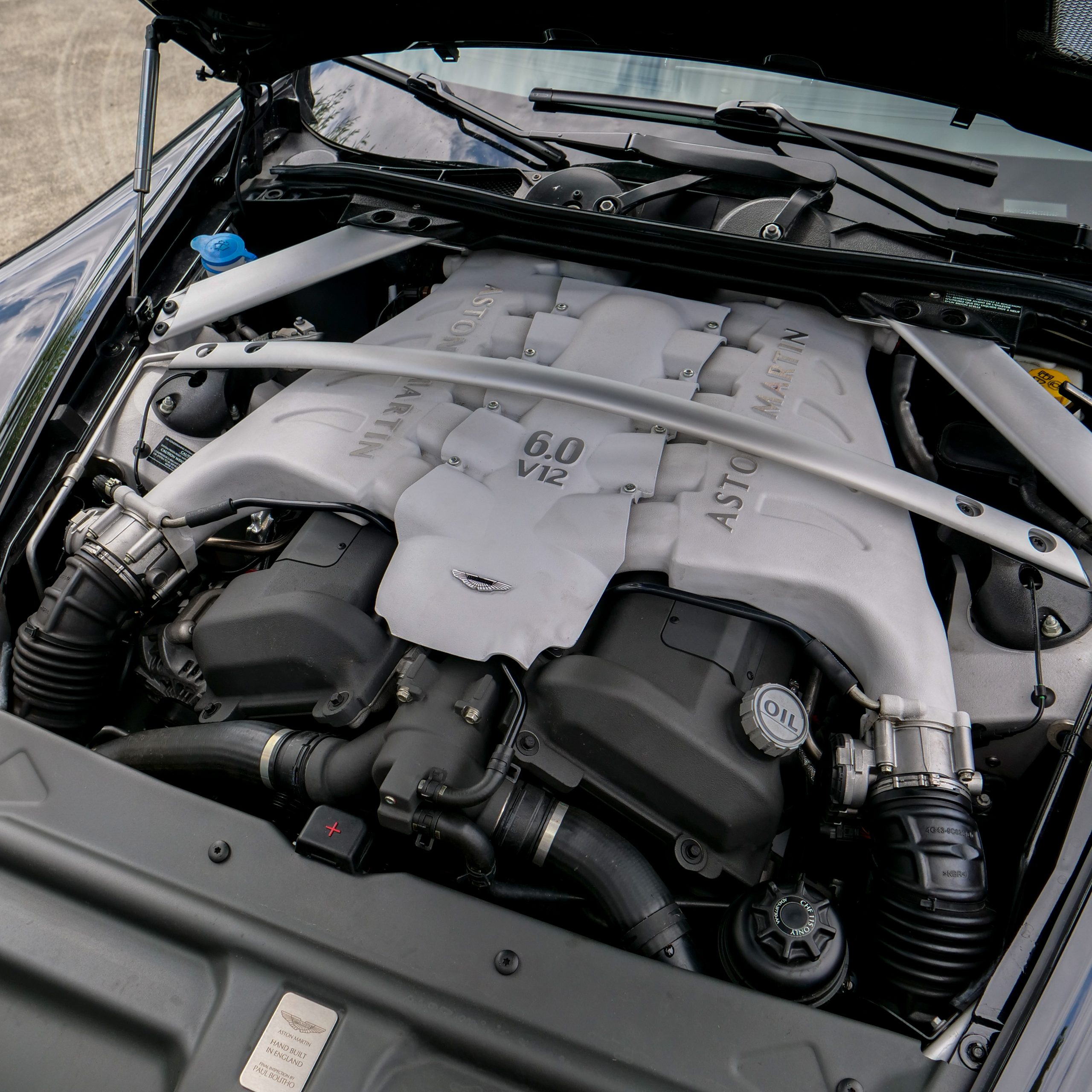 Aston Martin DBS - imagen 52