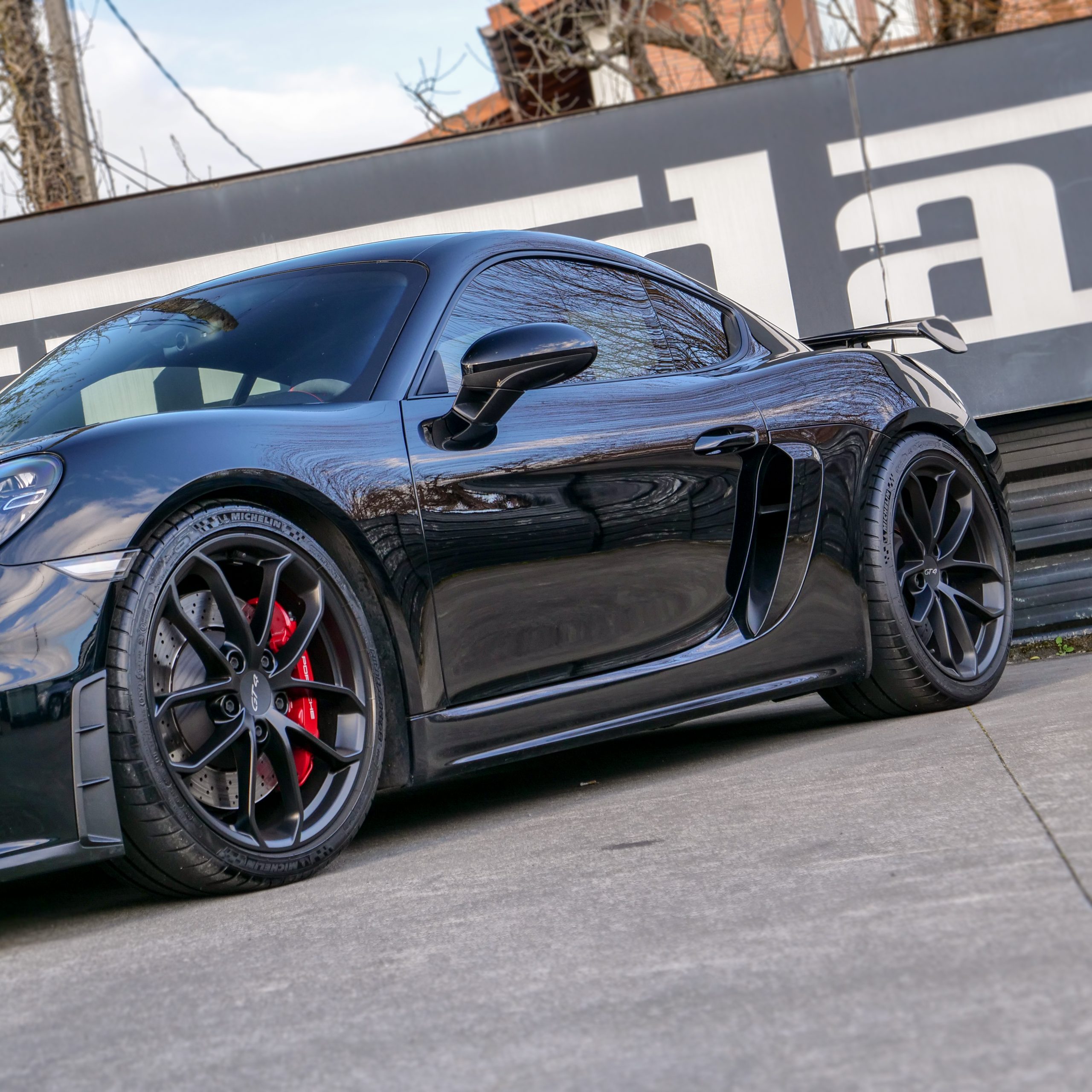 Porsche Cayman GT4 - imagen 6