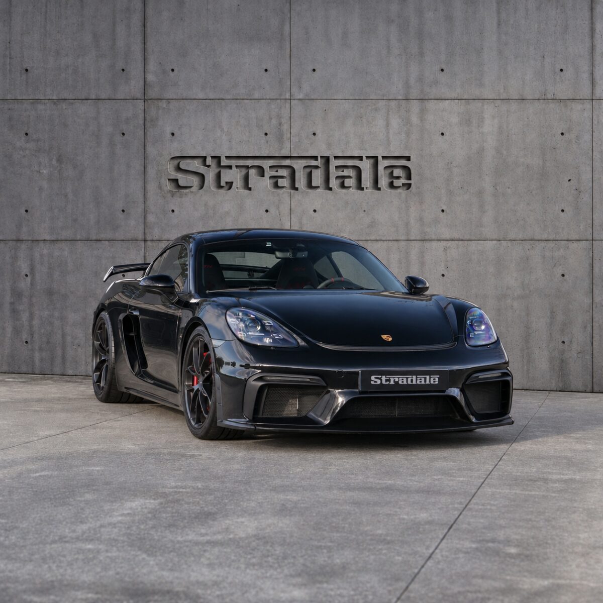 Porsche 718 Cayman GT4 - imagen 1