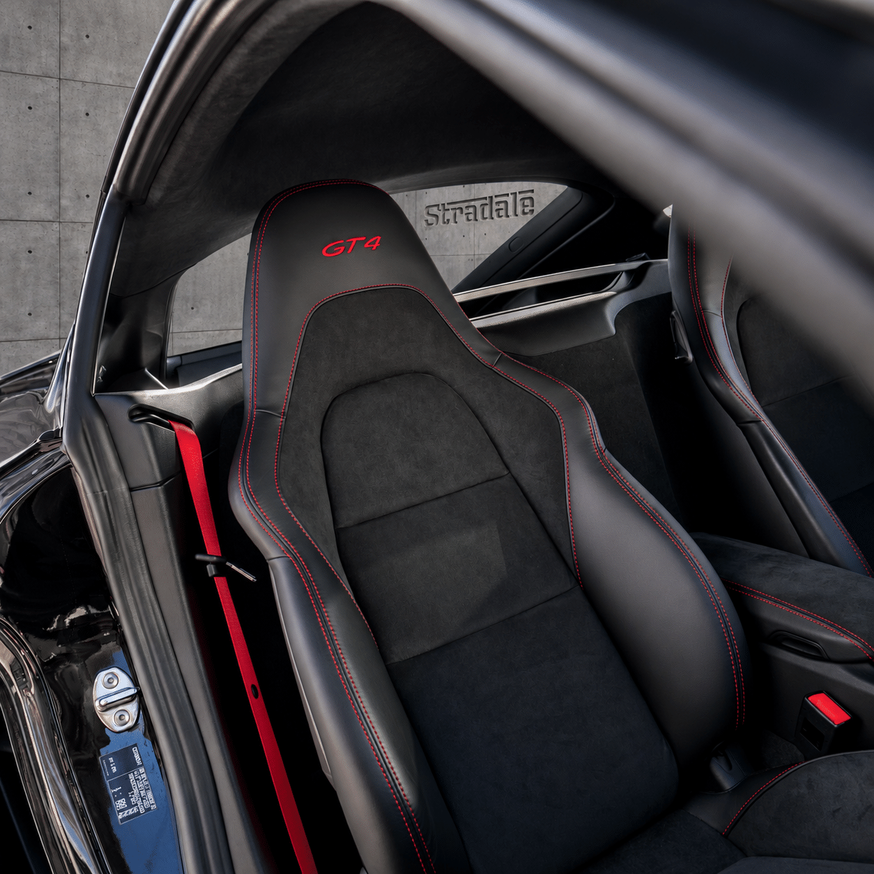 Porsche 718 Cayman GT4 - imagen 20