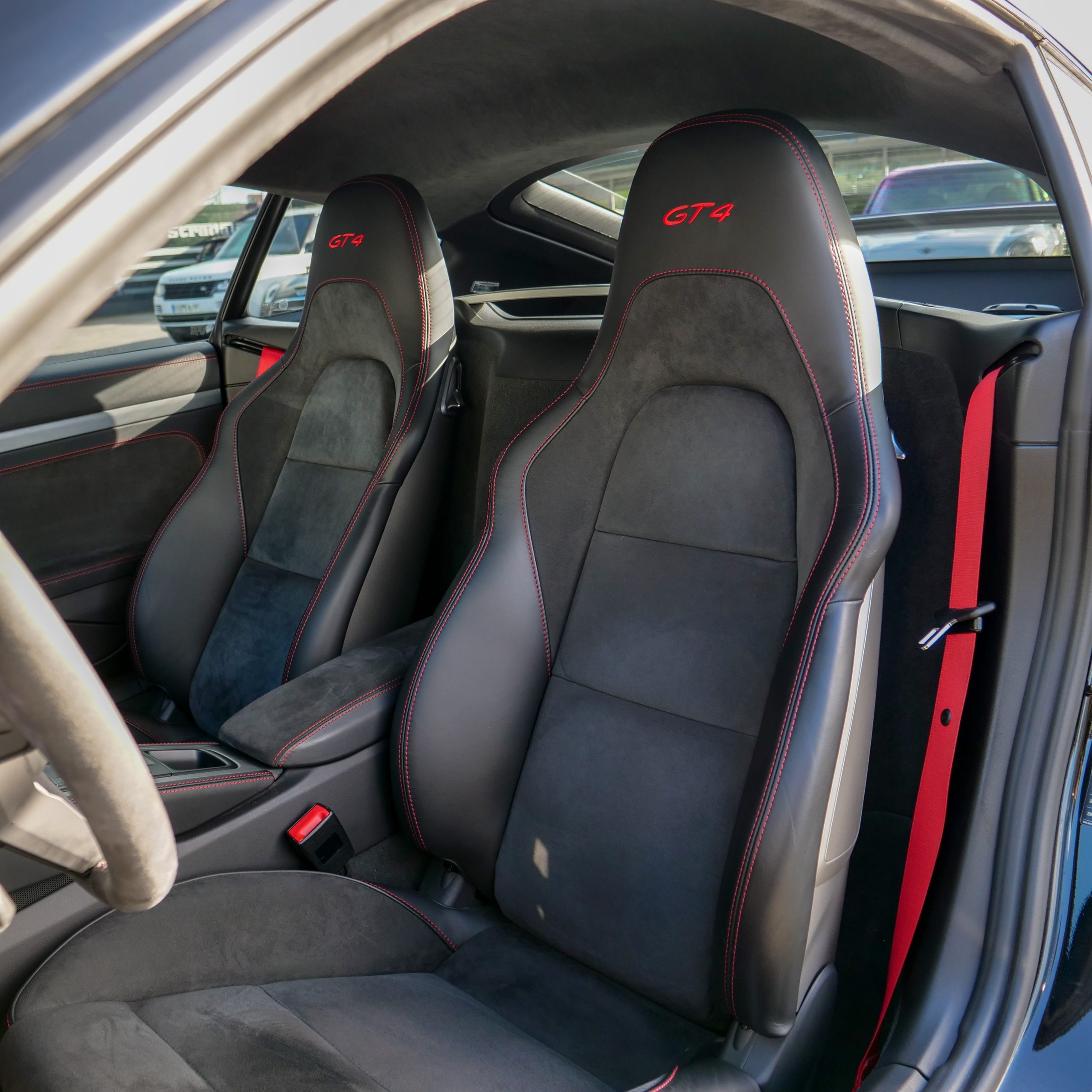 Porsche Cayman GT4 - imagen 19