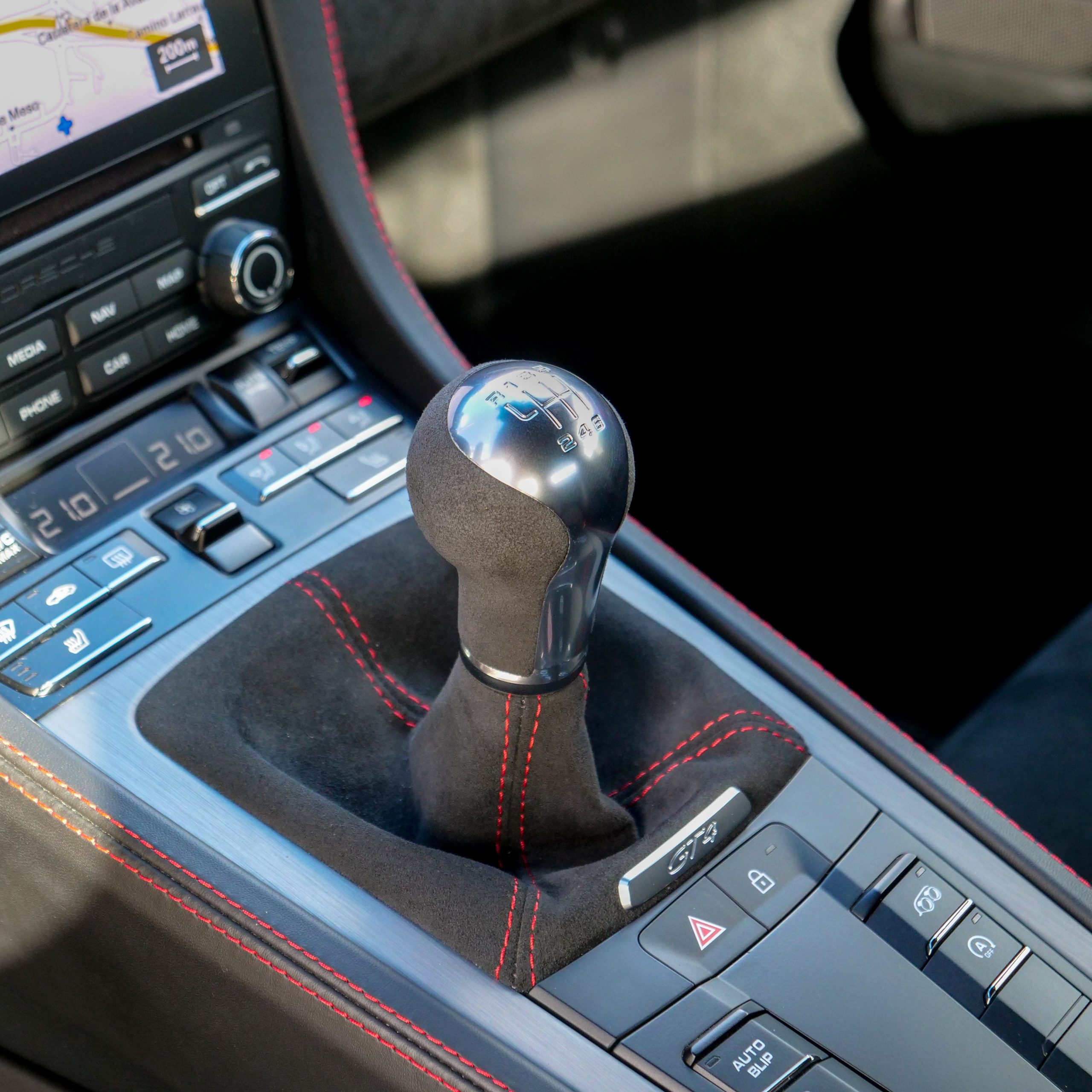 Porsche Cayman GT4 - imagen 21