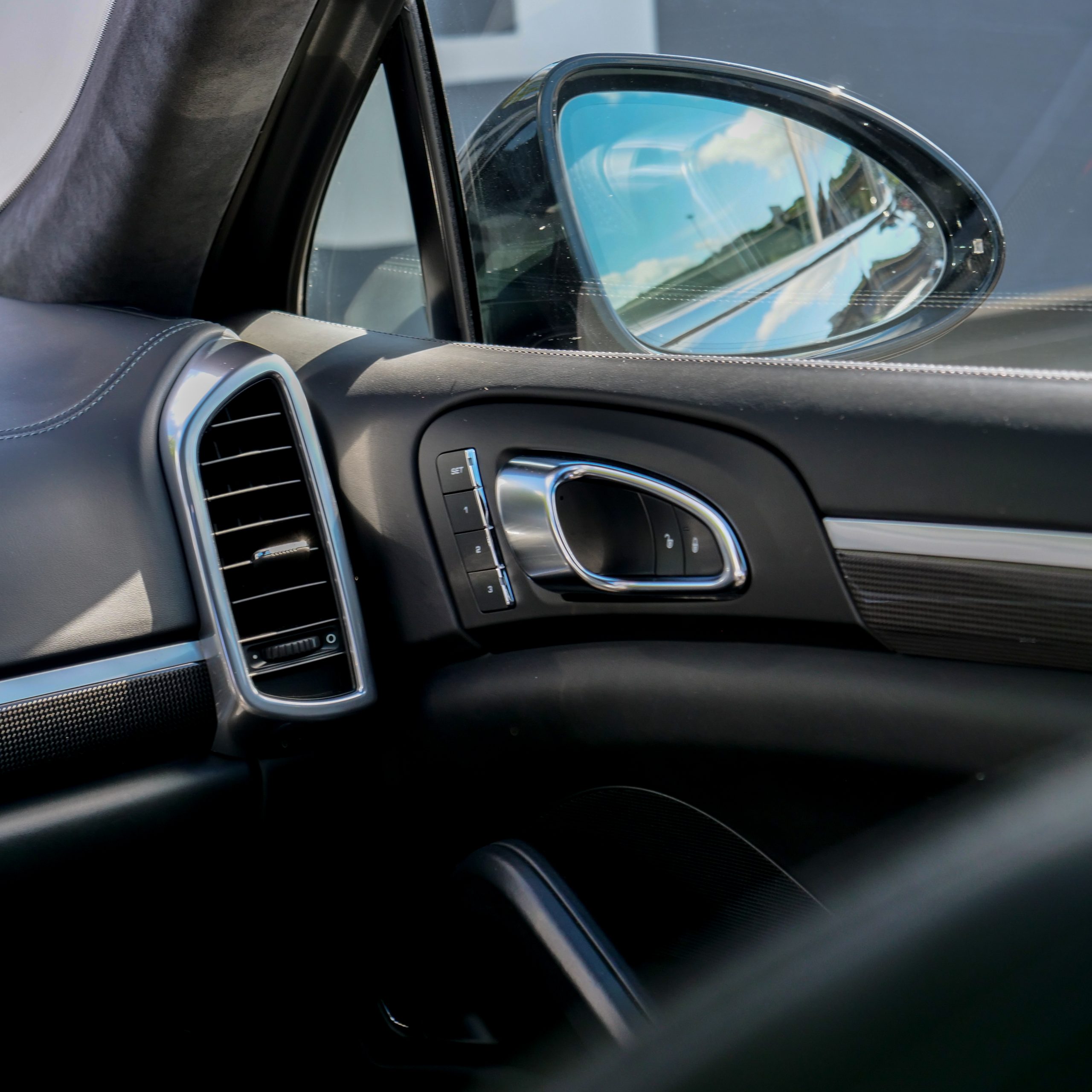 Porsche Cayenne Turbo S - imagen 25