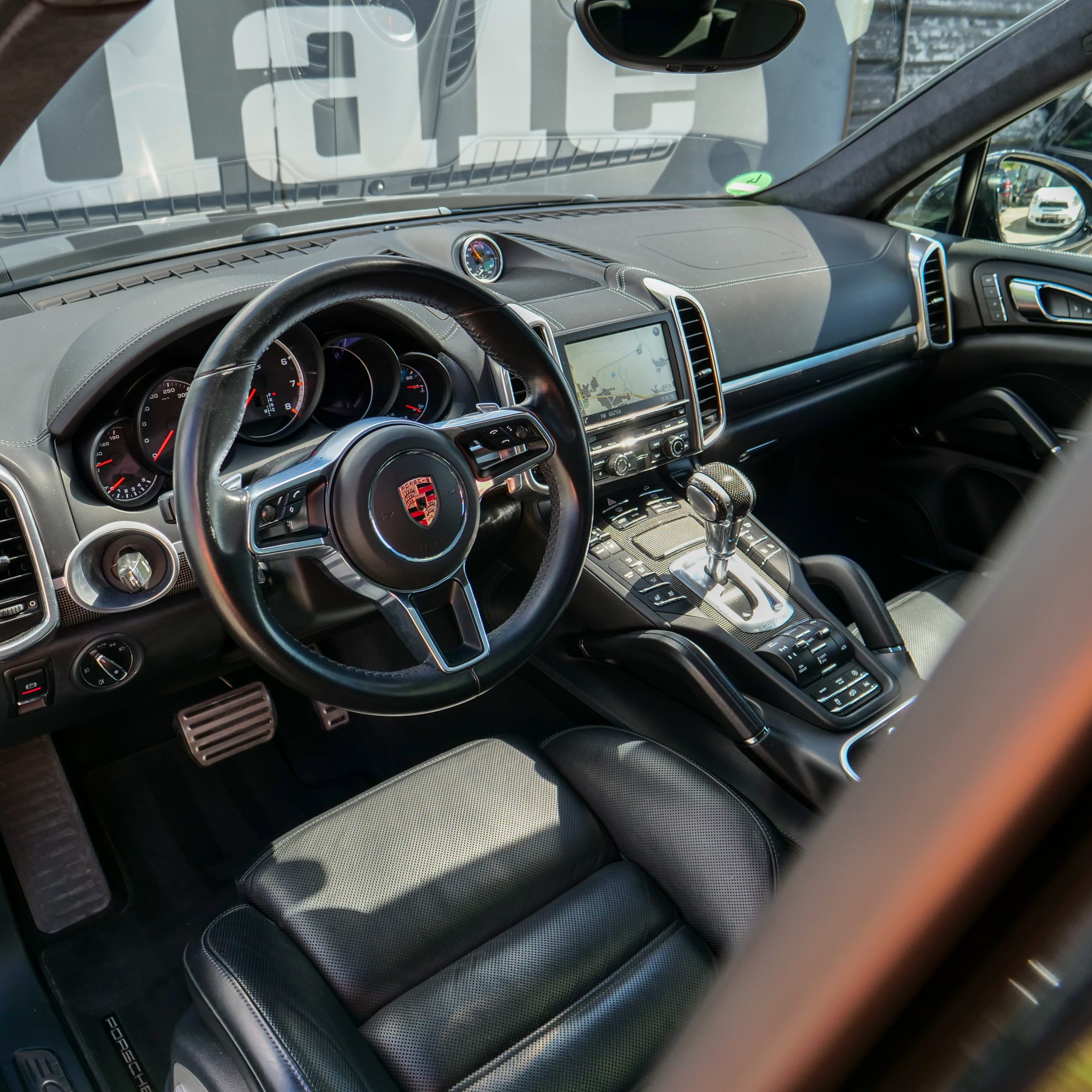 Porsche Cayenne Turbo S - imagen 28
