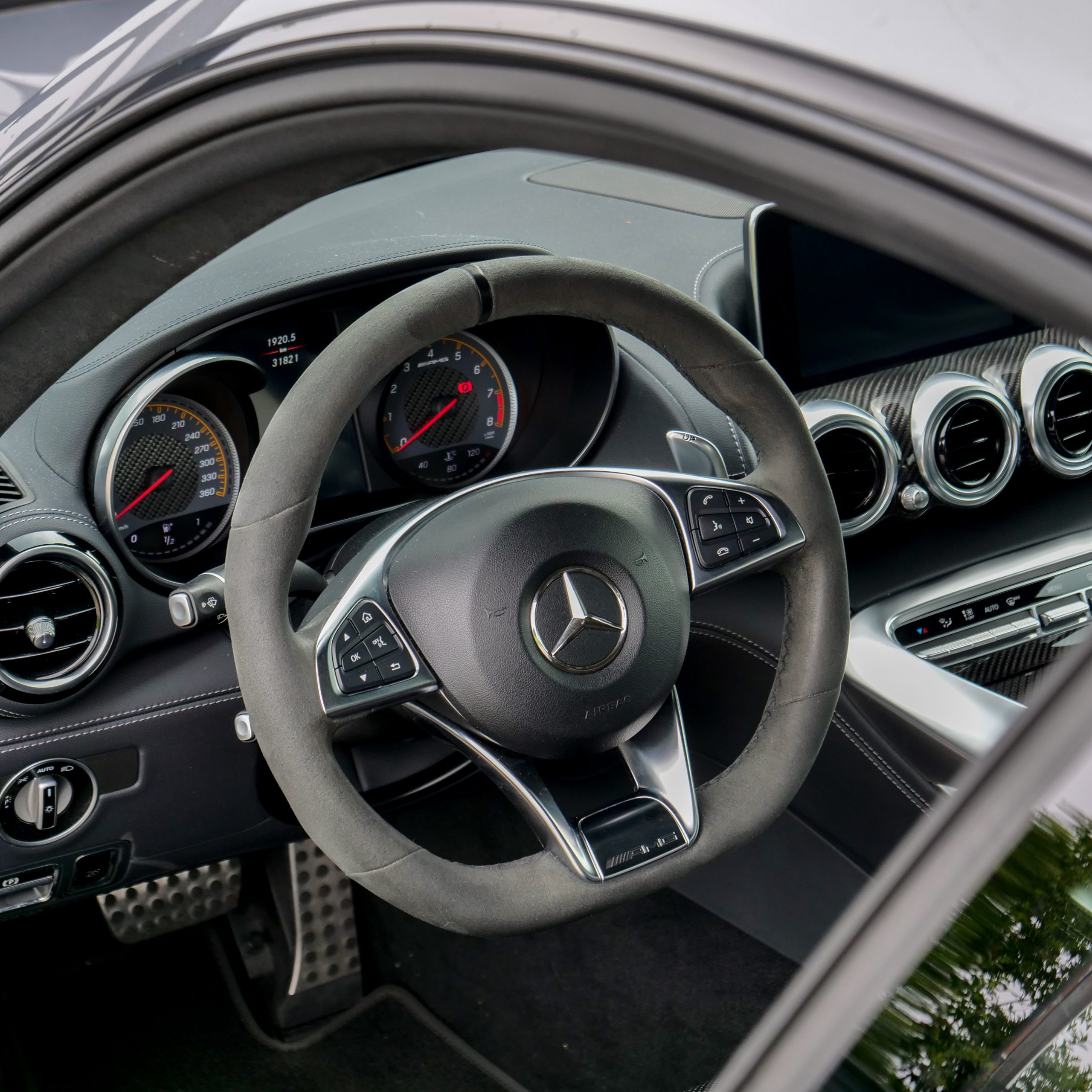 Mercedes AMG GT S - imagen 32