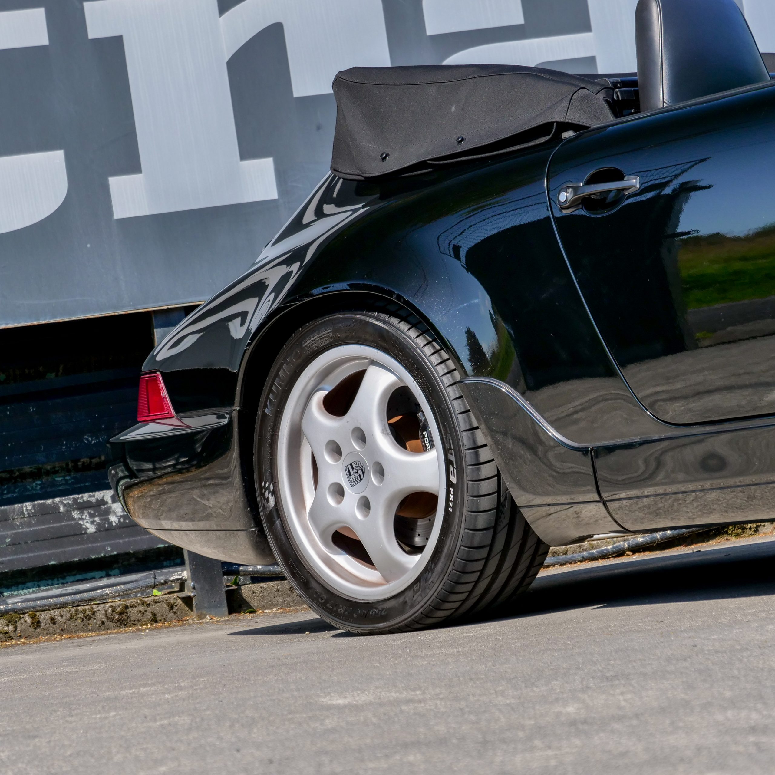 Porsche 964 Carrera 4 Cabrio - imagen 23