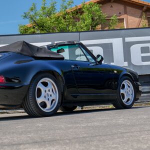 Porsche 964 Carrera 4 Cabrio - foto 31