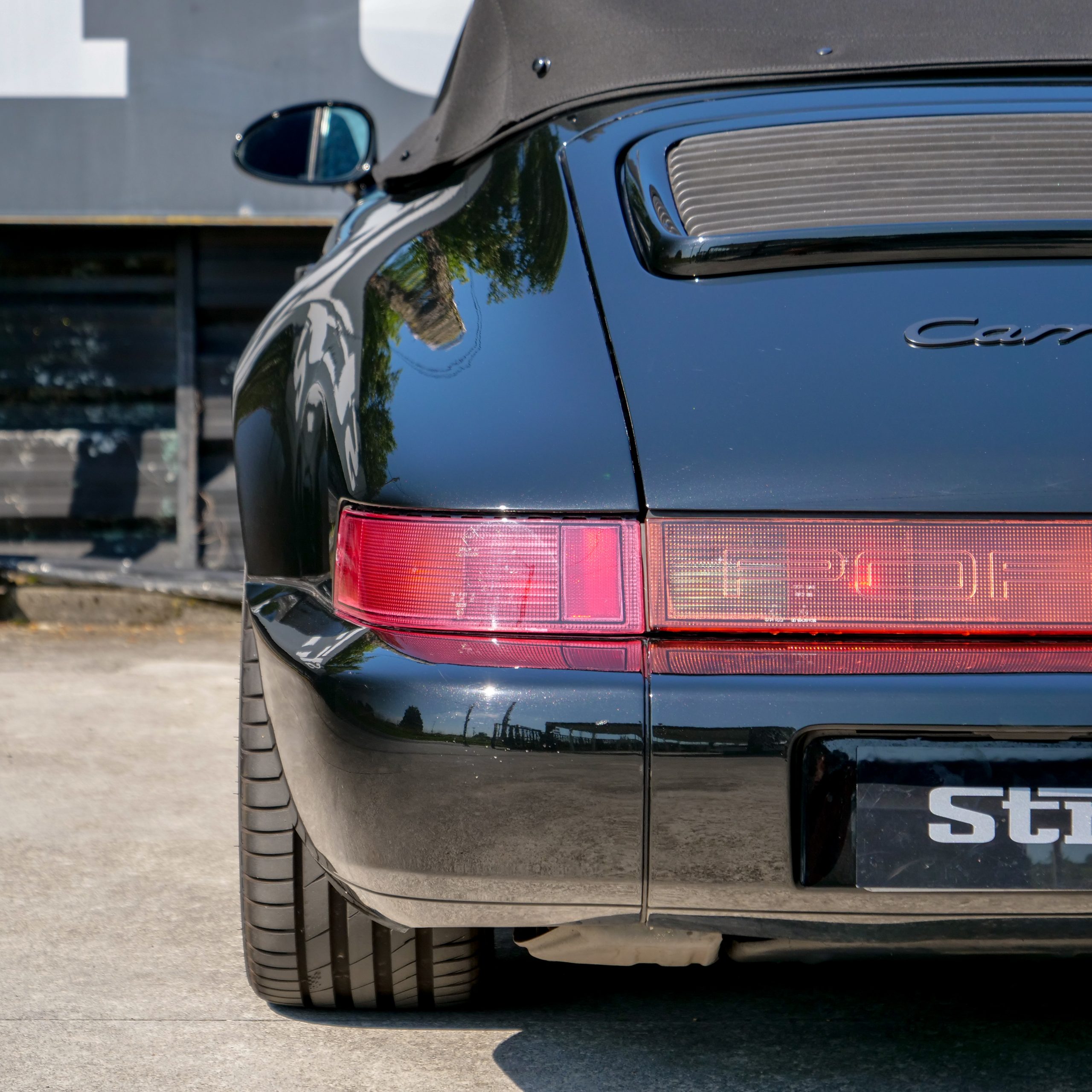 Porsche 964 Carrera 4 Cabrio - imagen 34