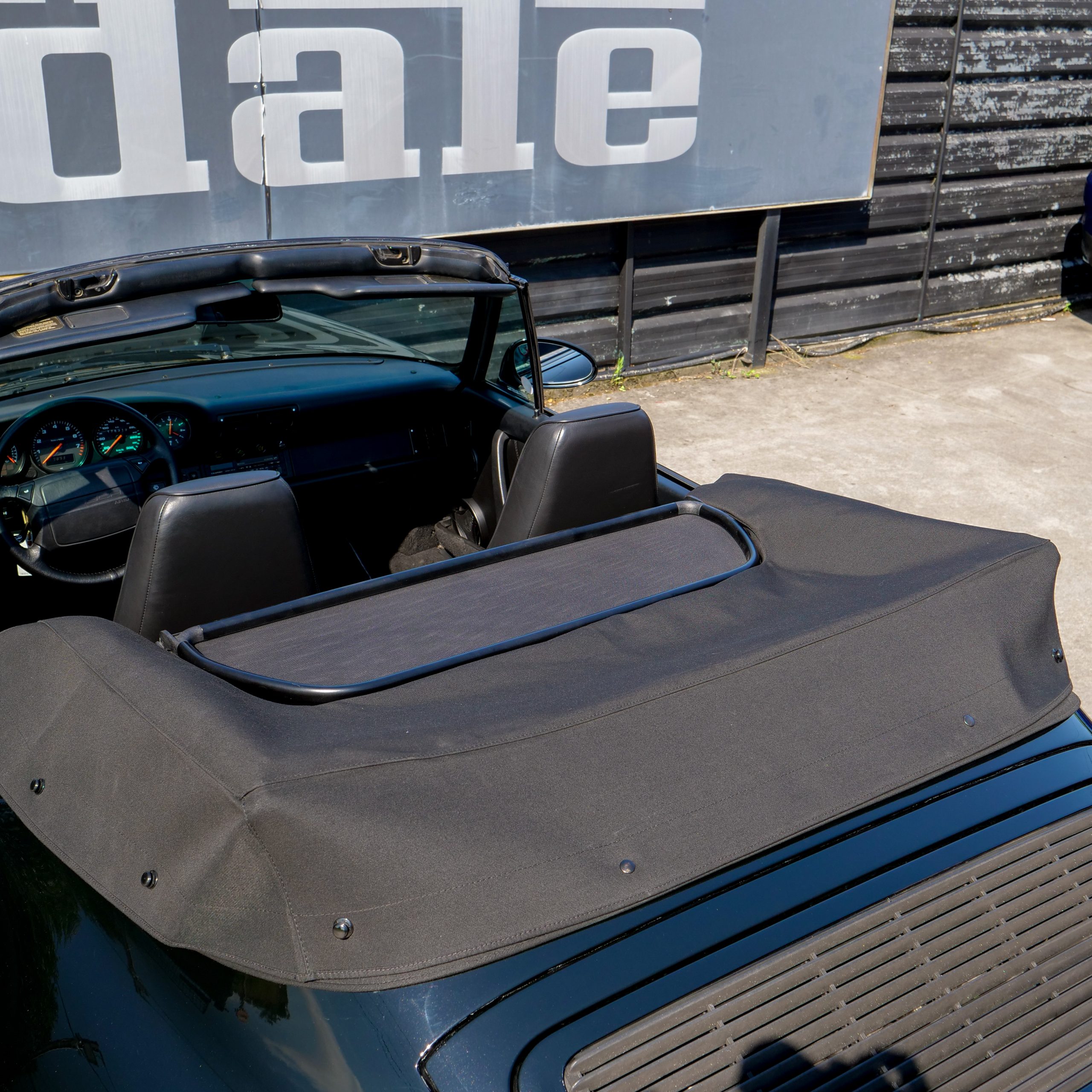 Porsche 964 Carrera 4 Cabrio - imagen 36