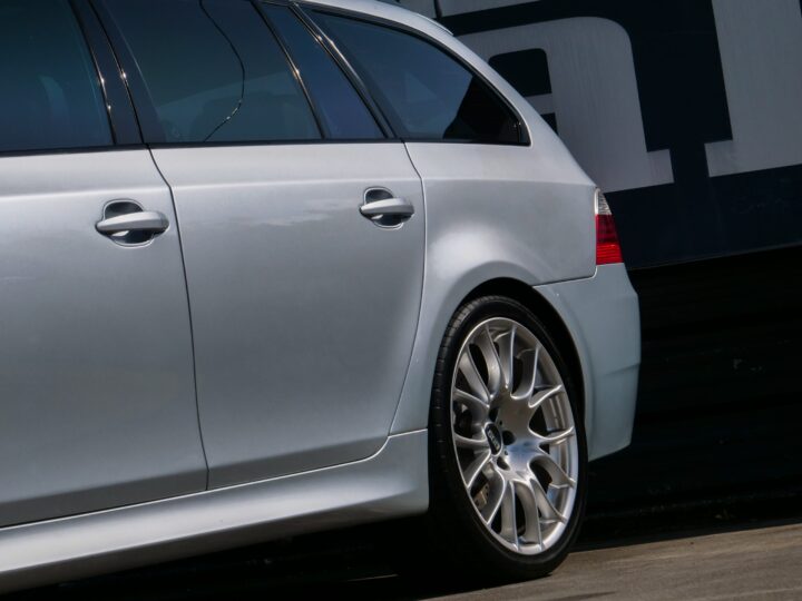 Bmw M5 Touring - foto 8