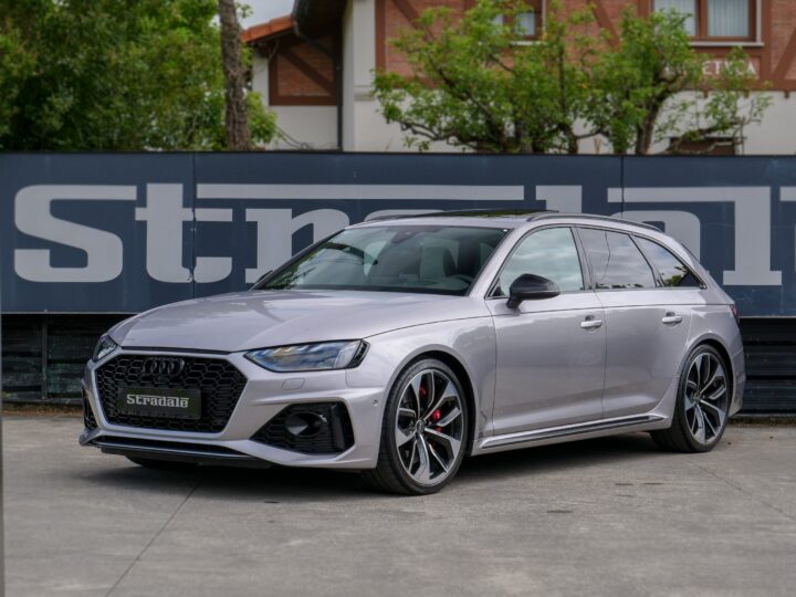 Audi RS4 - foto 2