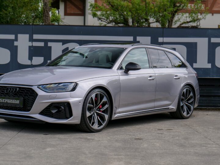 Audi RS4 - foto 4