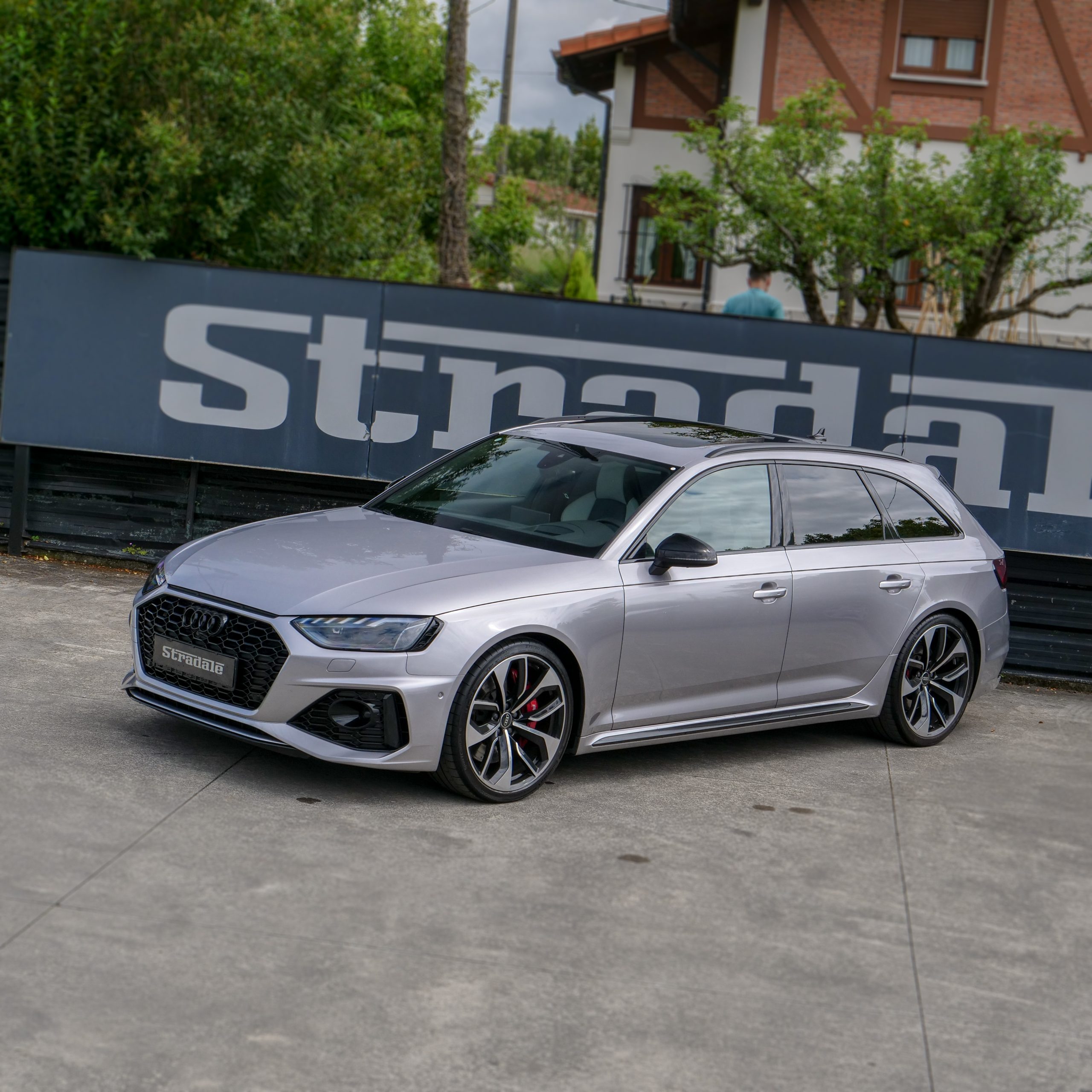 Audi RS4 - imagen 5