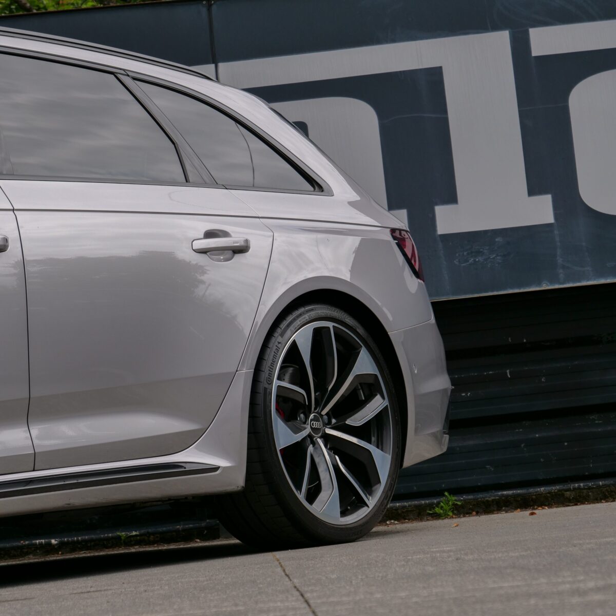Audi RS4 - imagen 8