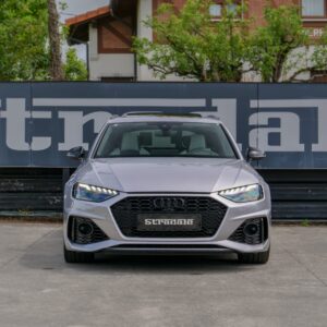 Audi RS4 - foto 9