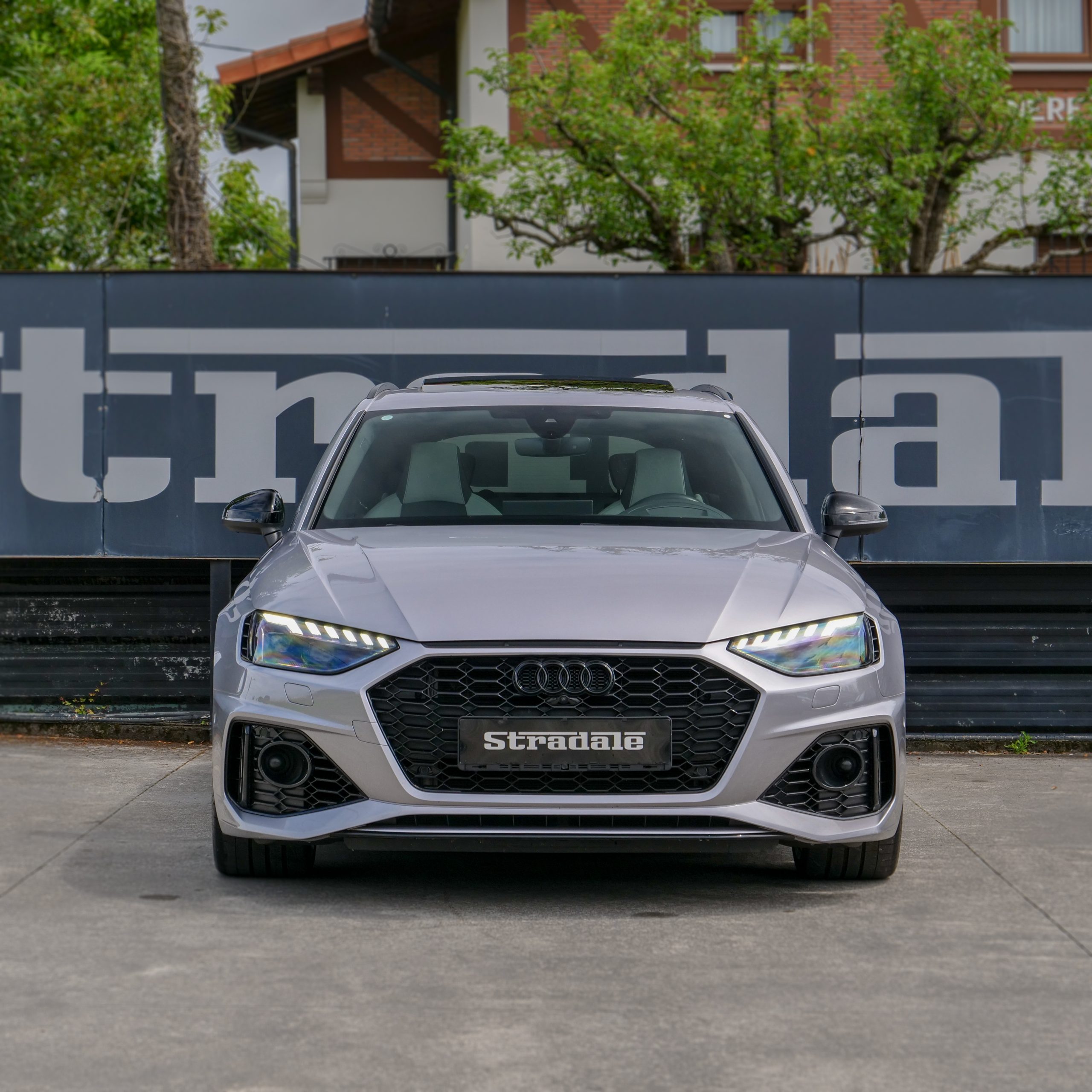 Audi RS4 - imagen 8