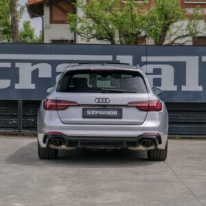 Audi RS4 - foto 22