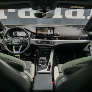 Audi RS4 - foto 26