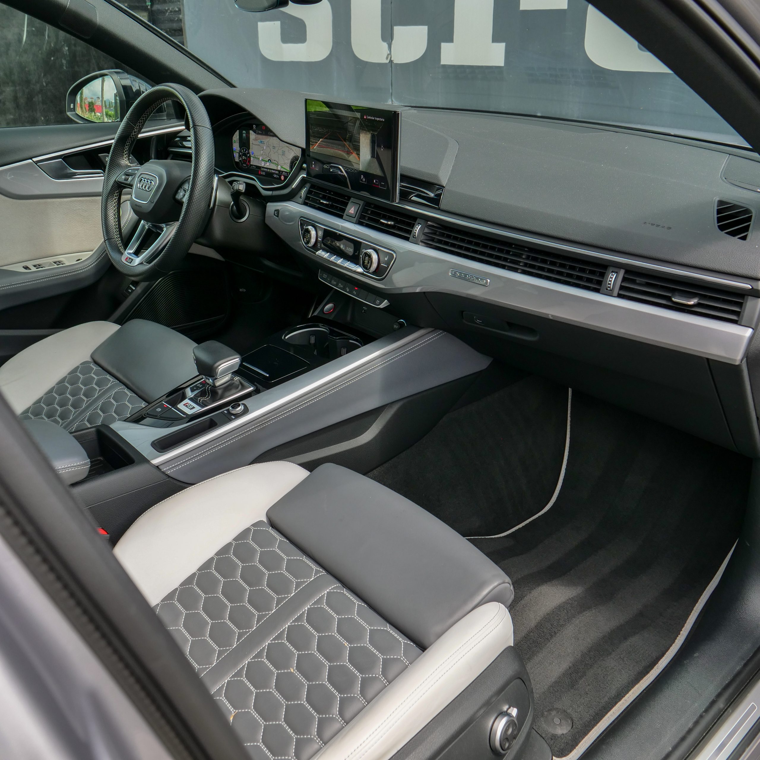 Audi RS4 - imagen 35