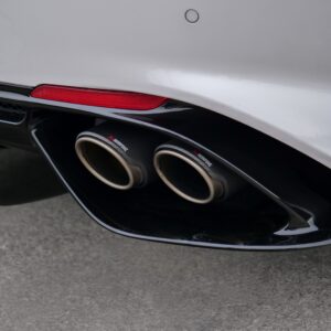 Alfa Romeo Giulia «Racing Edition» - foto 31