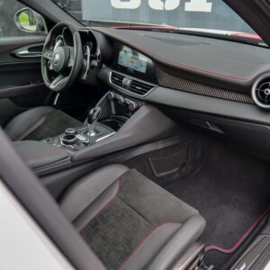 Alfa Romeo Giulia «Racing Edition» - foto 49