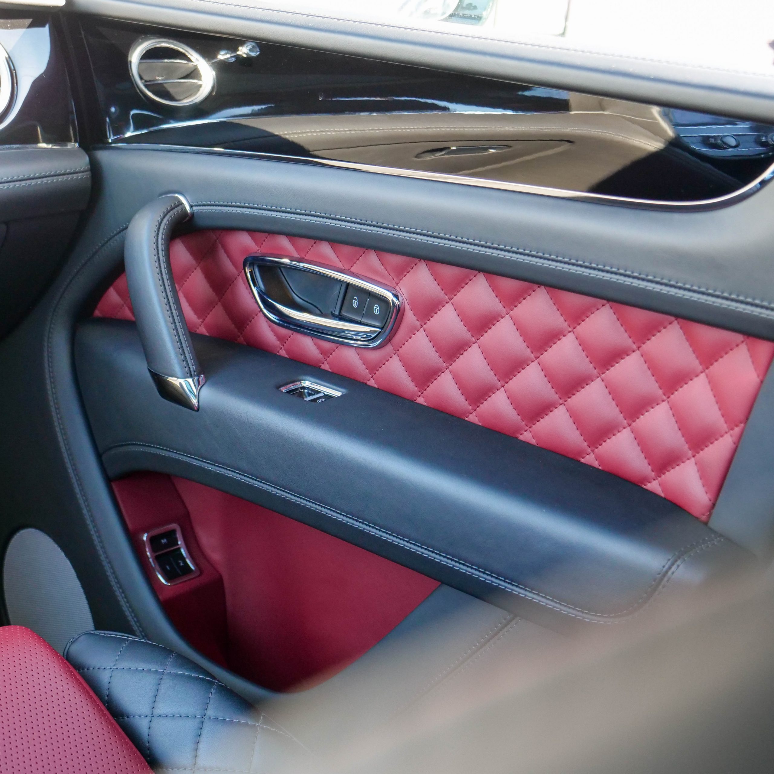 Bentley Bentayga 4.0D - imagen 31