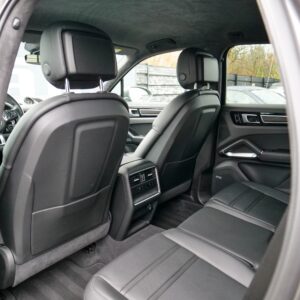 Porsche Cayenne Turbo - foto 22