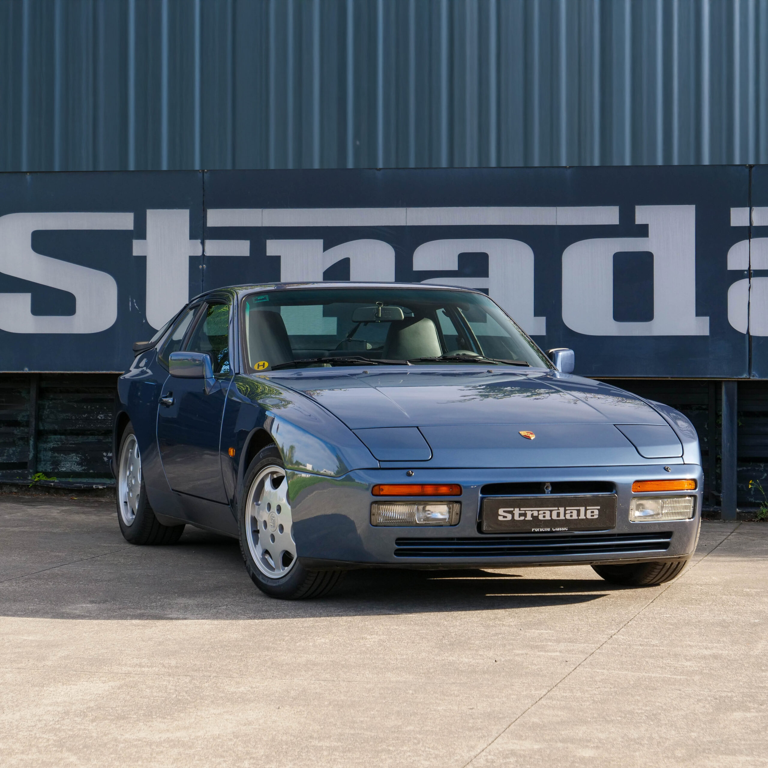 Porsche 944 S2