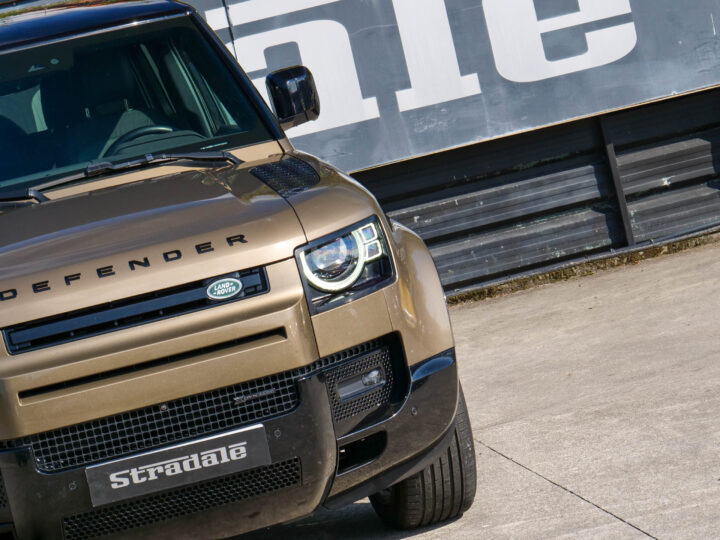 Land Rover Defender P400e HSE - foto 8