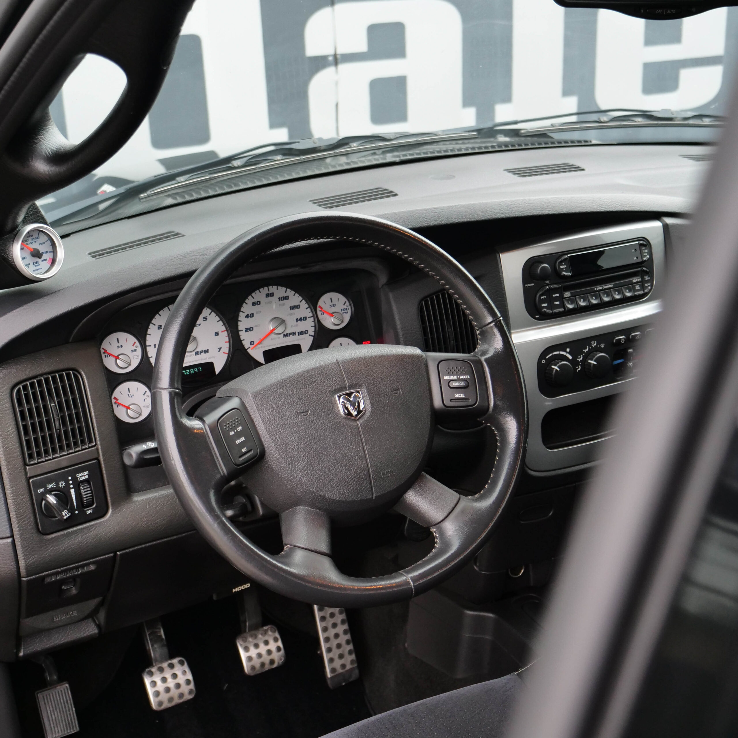 Dodge Ram SRT10 - imagen 31