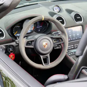 Porsche 718 Spyder RS - foto 29