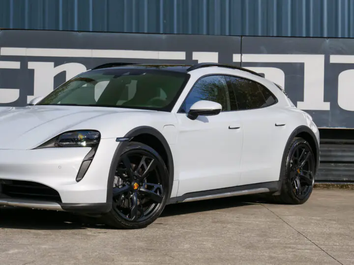 Porsche Taycan 4 Cross Turismo - foto 2