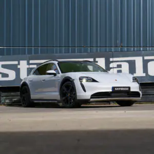 Porsche Taycan 4 Cross Turismo - foto 10