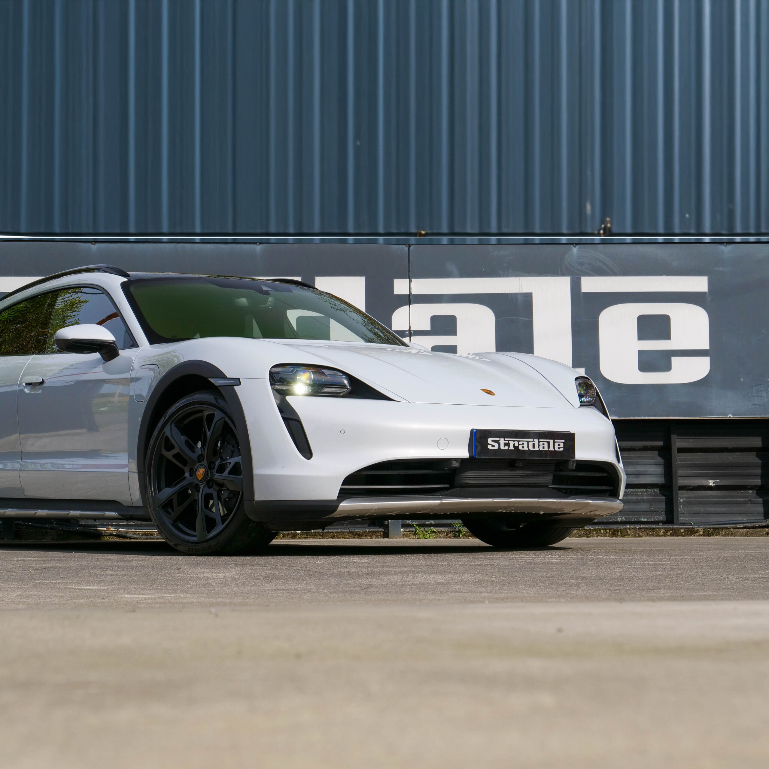Porsche Taycan 4 Cross Turismo - imagen 11