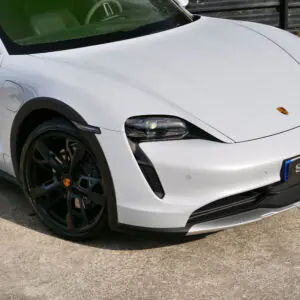 Porsche Taycan 4 Cross Turismo - foto 16