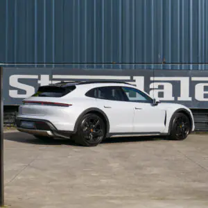 Porsche Taycan 4 Cross Turismo - foto 17