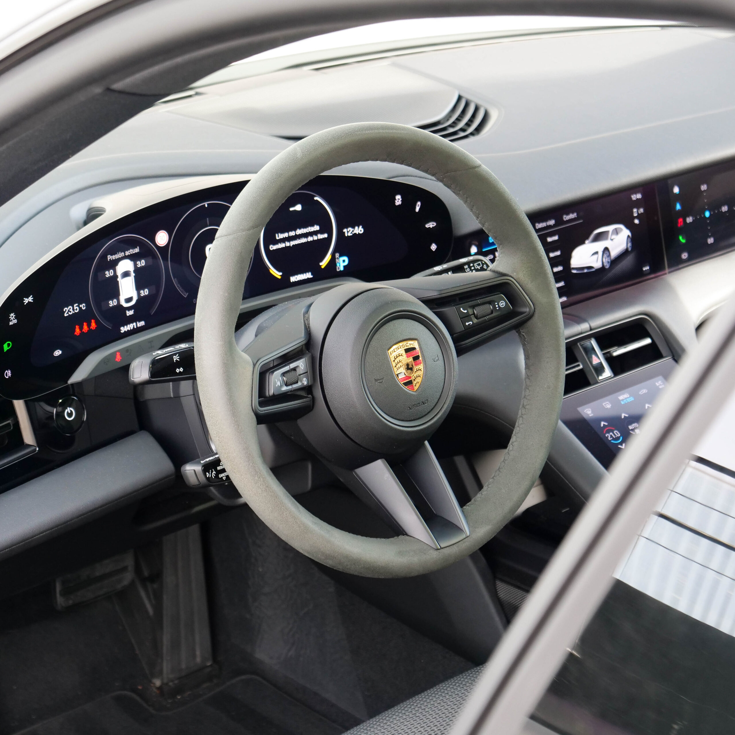 Porsche Taycan 4 Cross Turismo - imagen 26