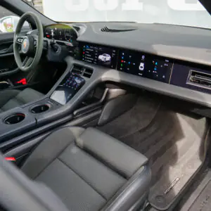 Porsche Taycan 4 Cross Turismo - foto 31