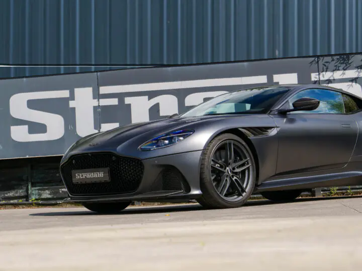Aston Martin DBS Superleggera V12 - foto 5
