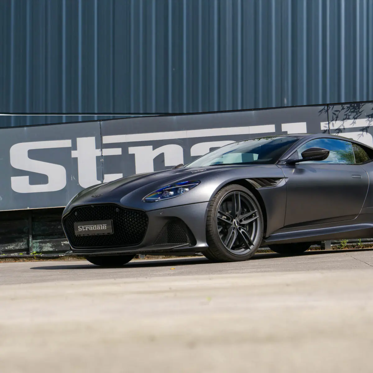 Aston Martin DBS Superleggera V12 - imagen 5
