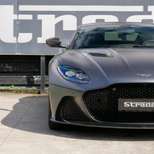 Aston Martin DBS Superleggera V12 - foto 13