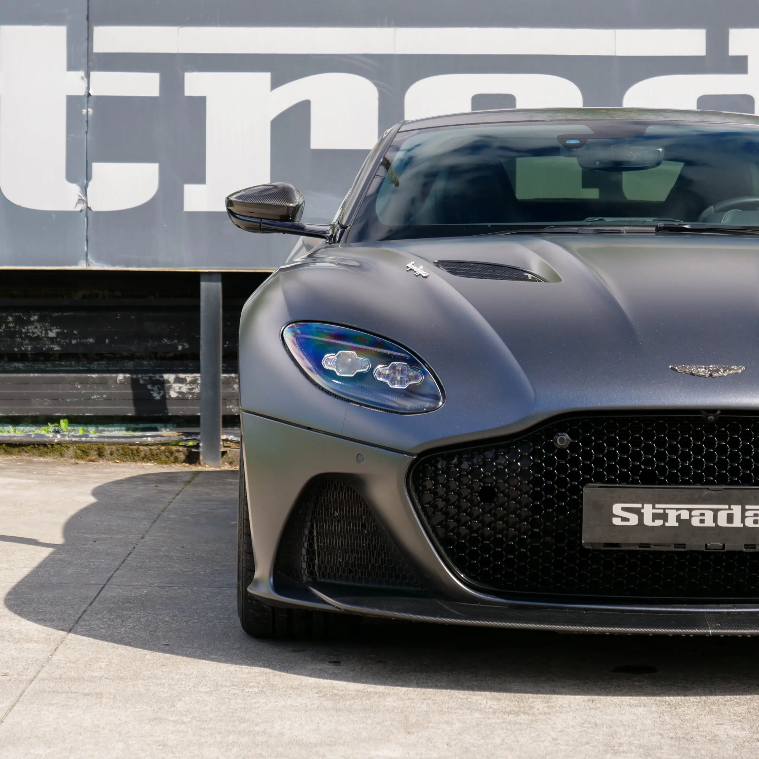 Aston Martin DBS Superleggera V12 - imagen 13