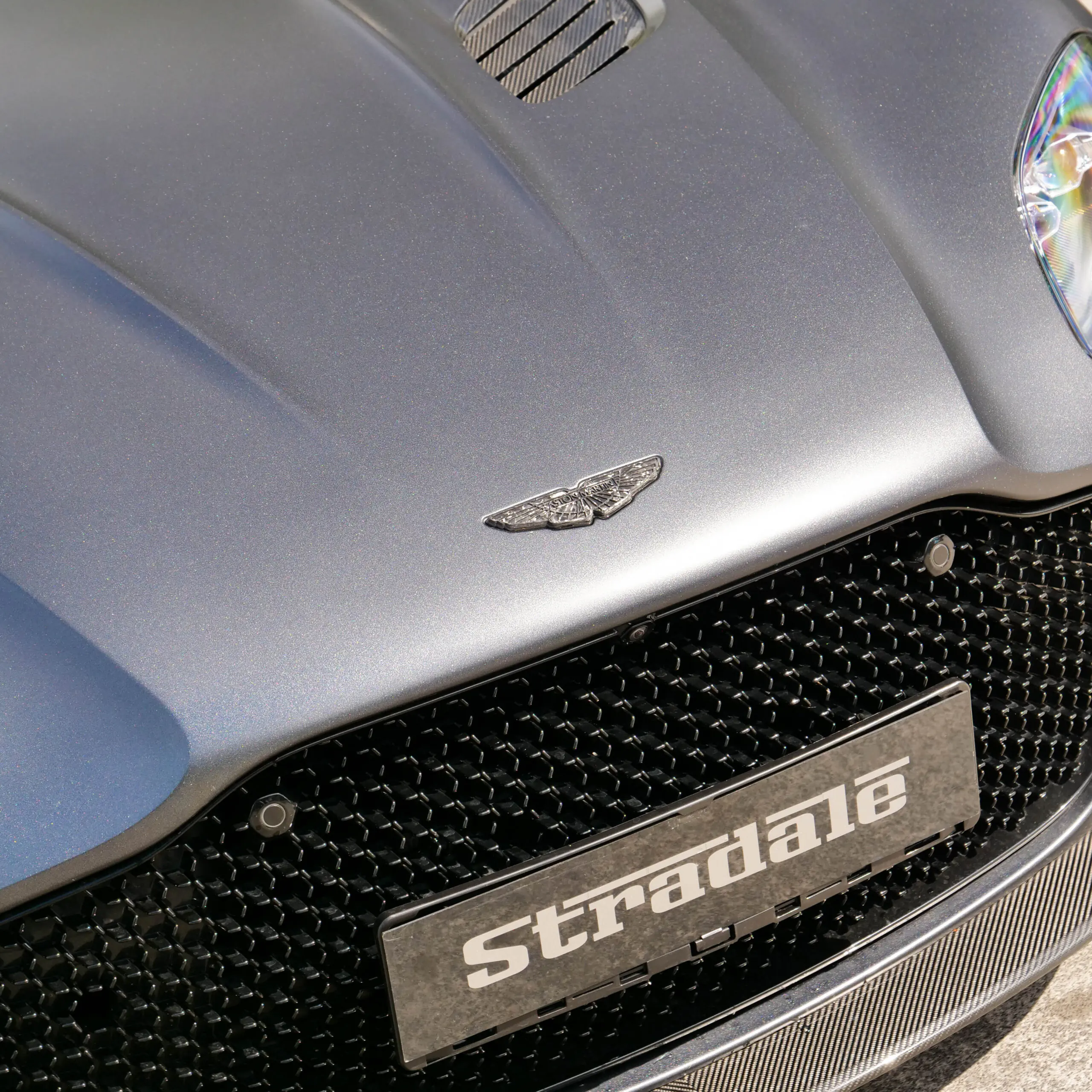 Aston Martin DBS Superleggera V12 - imagen 14