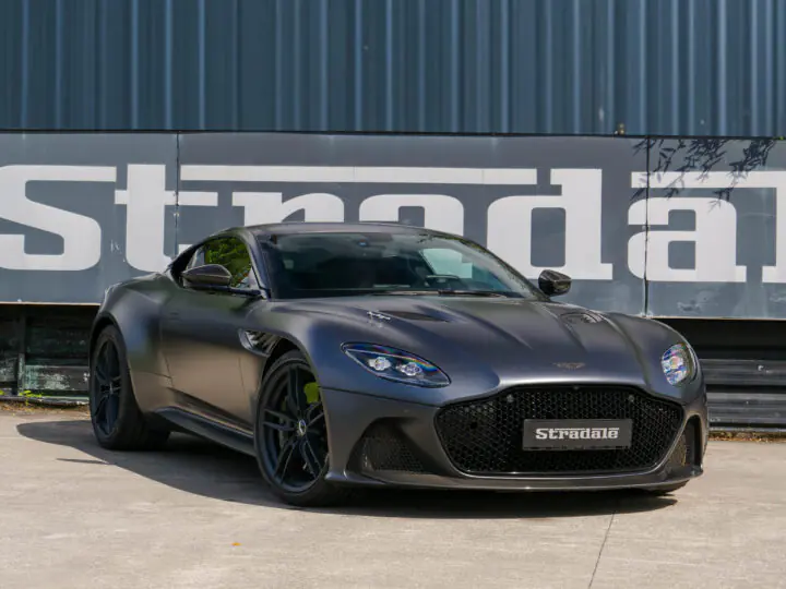 Aston Martin DBS Superleggera V12