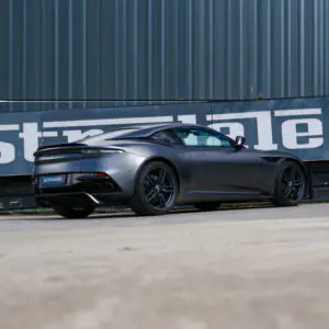Aston Martin DBS Superleggera V12 - foto 21