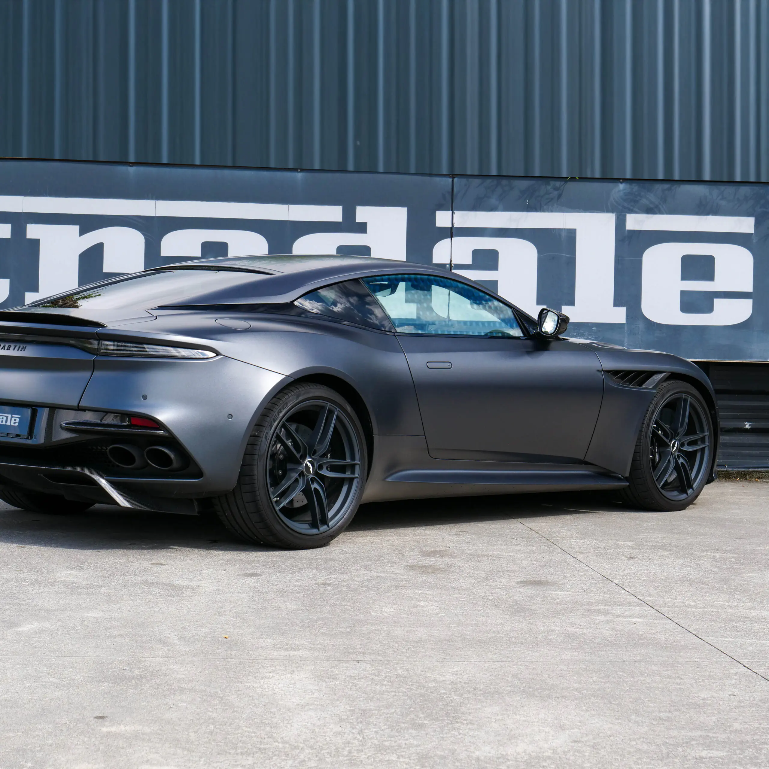 Aston Martin DBS Superleggera V12 - imagen 22