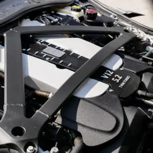 Aston Martin DBS Superleggera V12 - foto 51